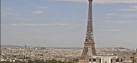 Bild från webbkamera - Eiffeltornet och Paris: panoramautsikt