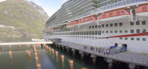Webcam view: Geiranger Fjord Cruise Port in Møre og Romsdal