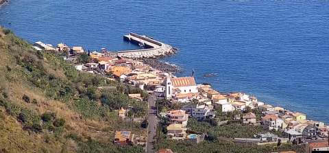 Vista de cámara web de Paul do Mar - vista panorámica del pueblo de pescadores en Madeira