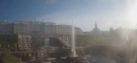 Vista da câmera de Peterhof, fonte Samson, São Petersburgo